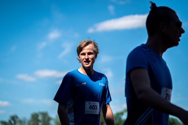 Felix Kuehne (VfB Fallersleben) nach dem 400m Lauf am 02.07.2022 waehrend den NLV+BLV Leichtathletik-Landesmeisterschaften im Jahnstadion in Goettingen (Tag 1)